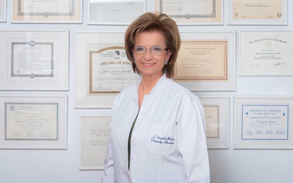 Δρ. Λυδία Ιωαννίδου Μουζάκα: «Ο καρκίνος του μαστού δεν είναι μόνο γυναικεία υπόθεση»